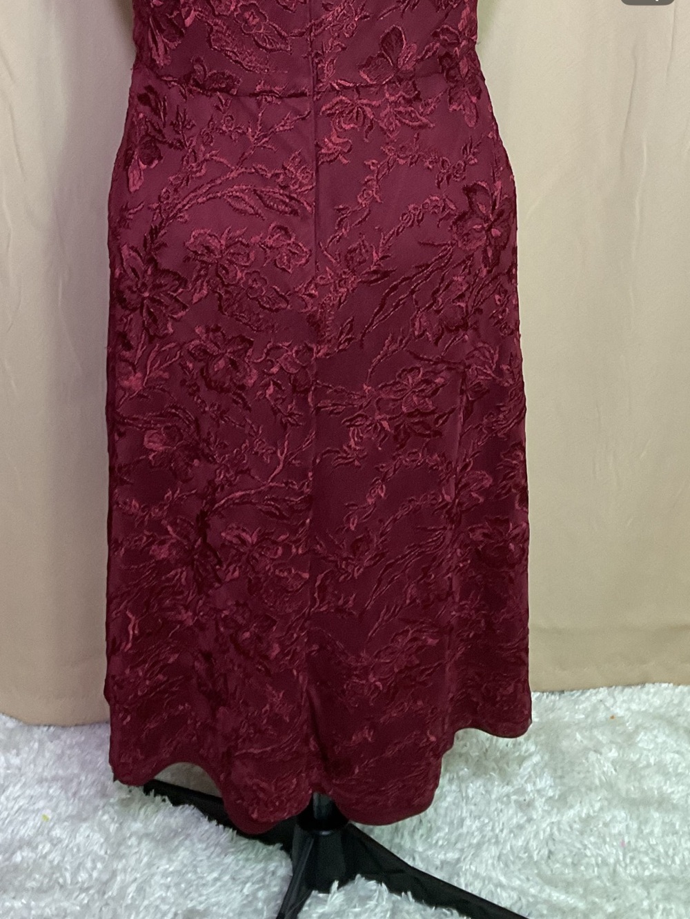 JS Collections Joy Mock Neck Embroidered Mesh Cocktail Dress - Picture 11 of 14